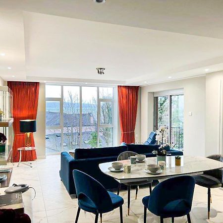 Modern Luxurious Apartment W/ Patio Balcony & View Jordanstown Kültér fotó