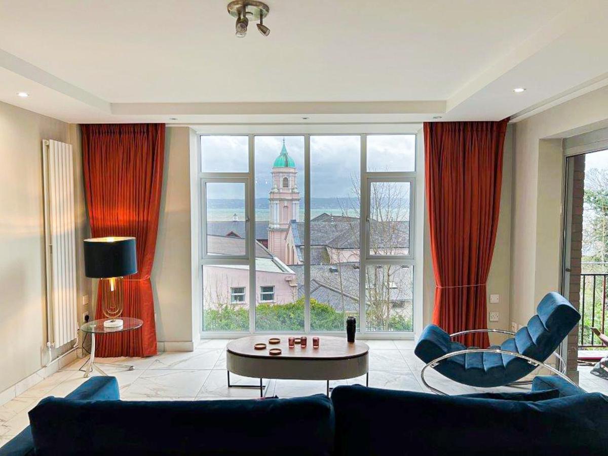 Modern Luxurious Apartment W/ Patio Balcony & View Jordanstown Kültér fotó